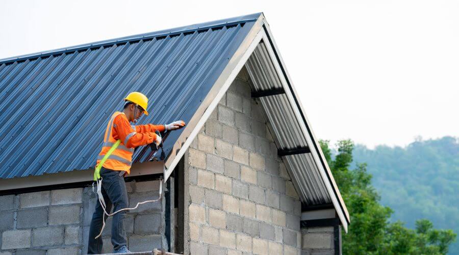 Expert Emergency Roof Repairs services in Saint Charles, IL